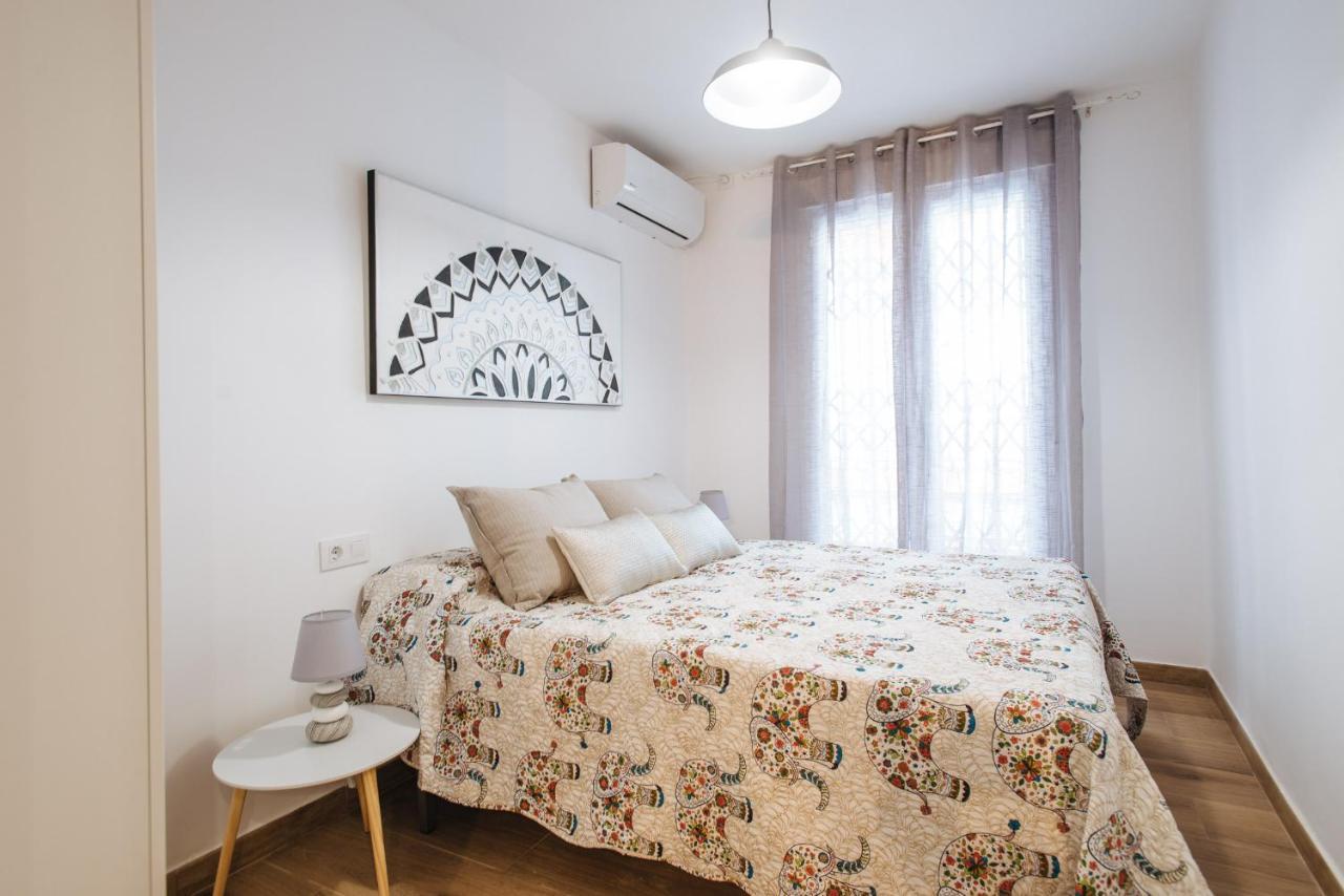 El Apartamento Del Reloj De Sol 塞维利亚 外观 照片